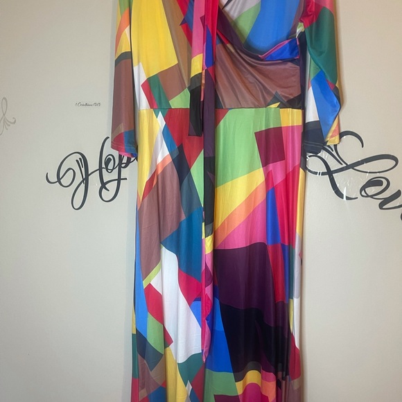 Dress - Picture 5 of 7